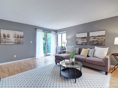 10106 Greenwood Avenue N #302, Seattle, WA, 98133