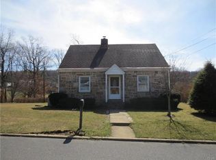 1440 Salisbury Rd, Allentown, PA 18103