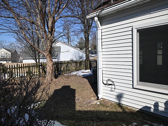 5th image of 1066 Buckland Pl