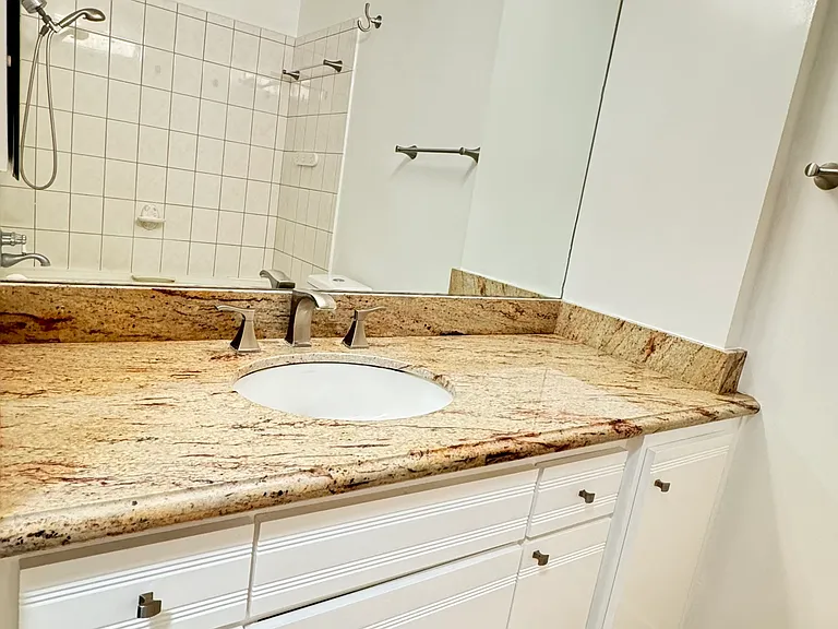 8530 Holloway Dr #102 — Photo 7