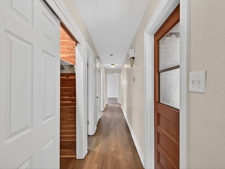 1911 Bermuda St — Photo 12