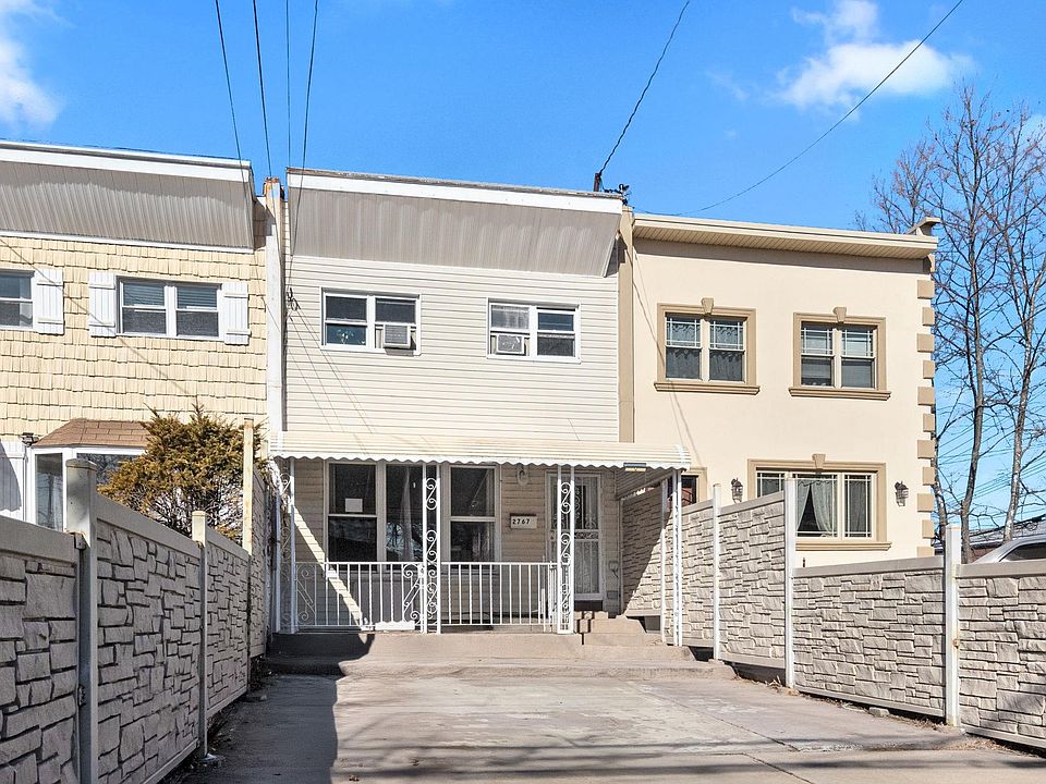 1st image of 2767 Schurz Avenue