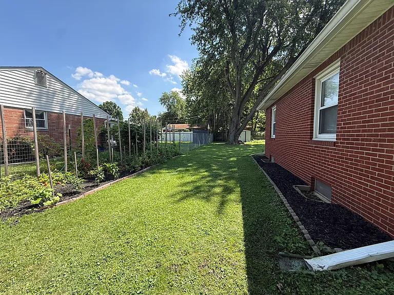 4691 Anita Dr — Photo 22