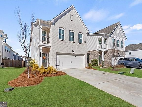 2nd image of 3739 Silvery Way