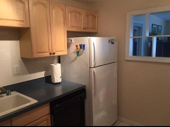 3rd image of 22 Faxon St APT 7