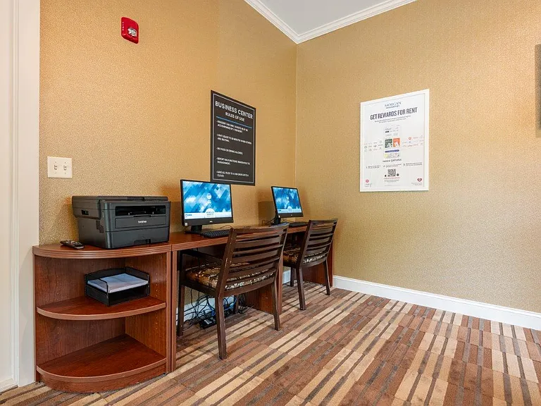 Reserve at Southpointe Apartment Homes — Photo 16
