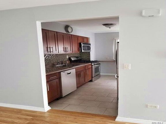 4th image of 4339 Baychester Ave