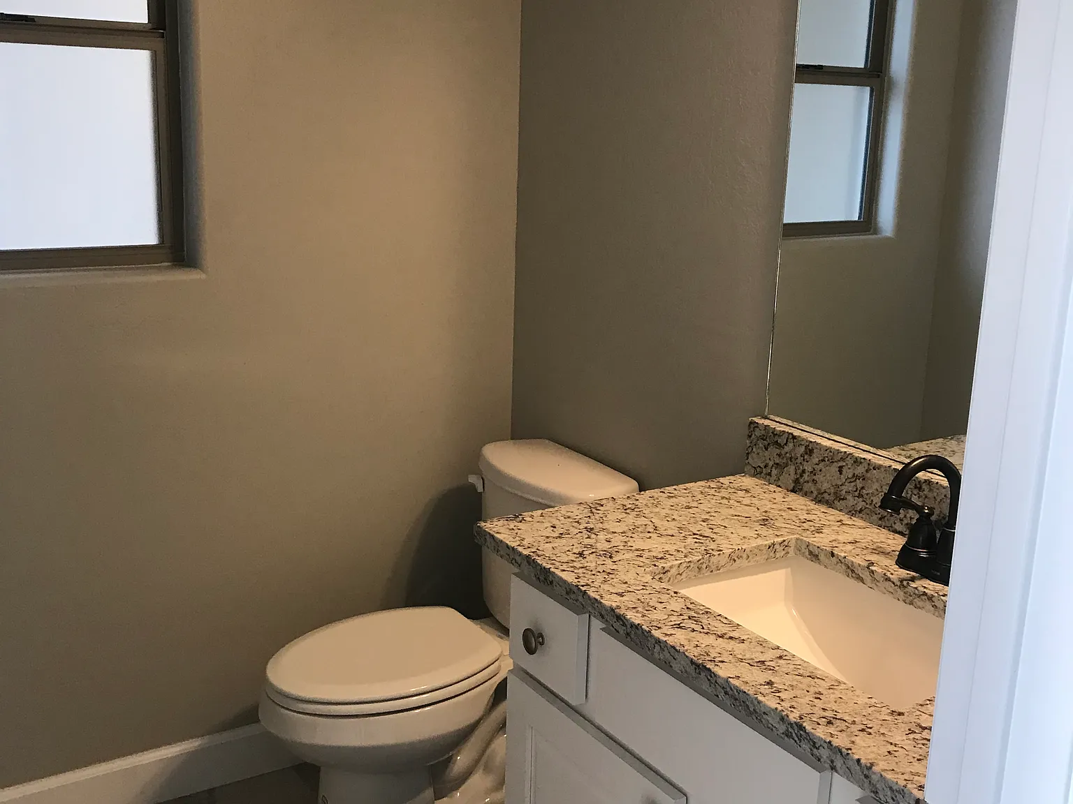 4 bed, 2.5 bath, 1816 sqft, $2,300 — Photo 4