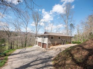 110 Park Ridge Dr, Franklin, NC 28734