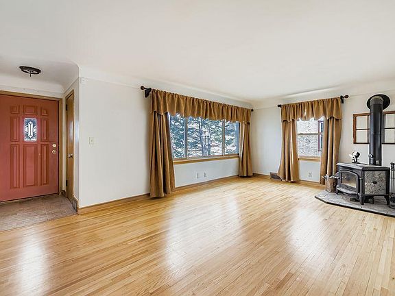 5th image of 1920 Margaret St