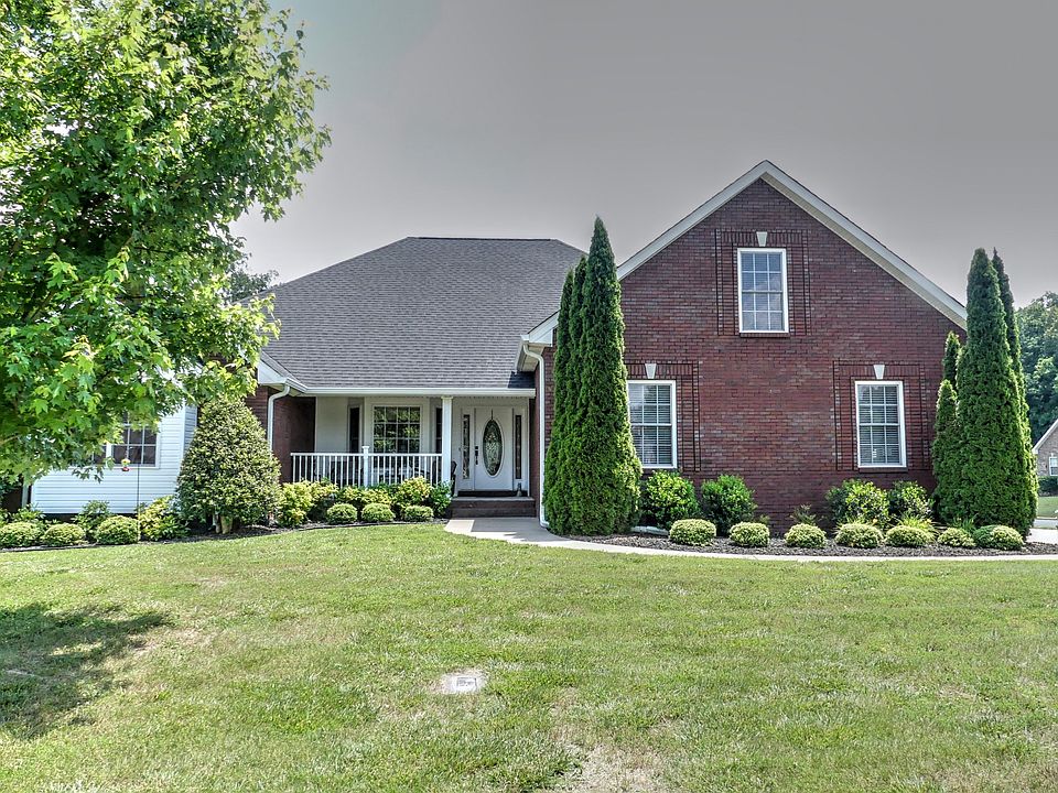 1st image of 147 Amesbury Ct