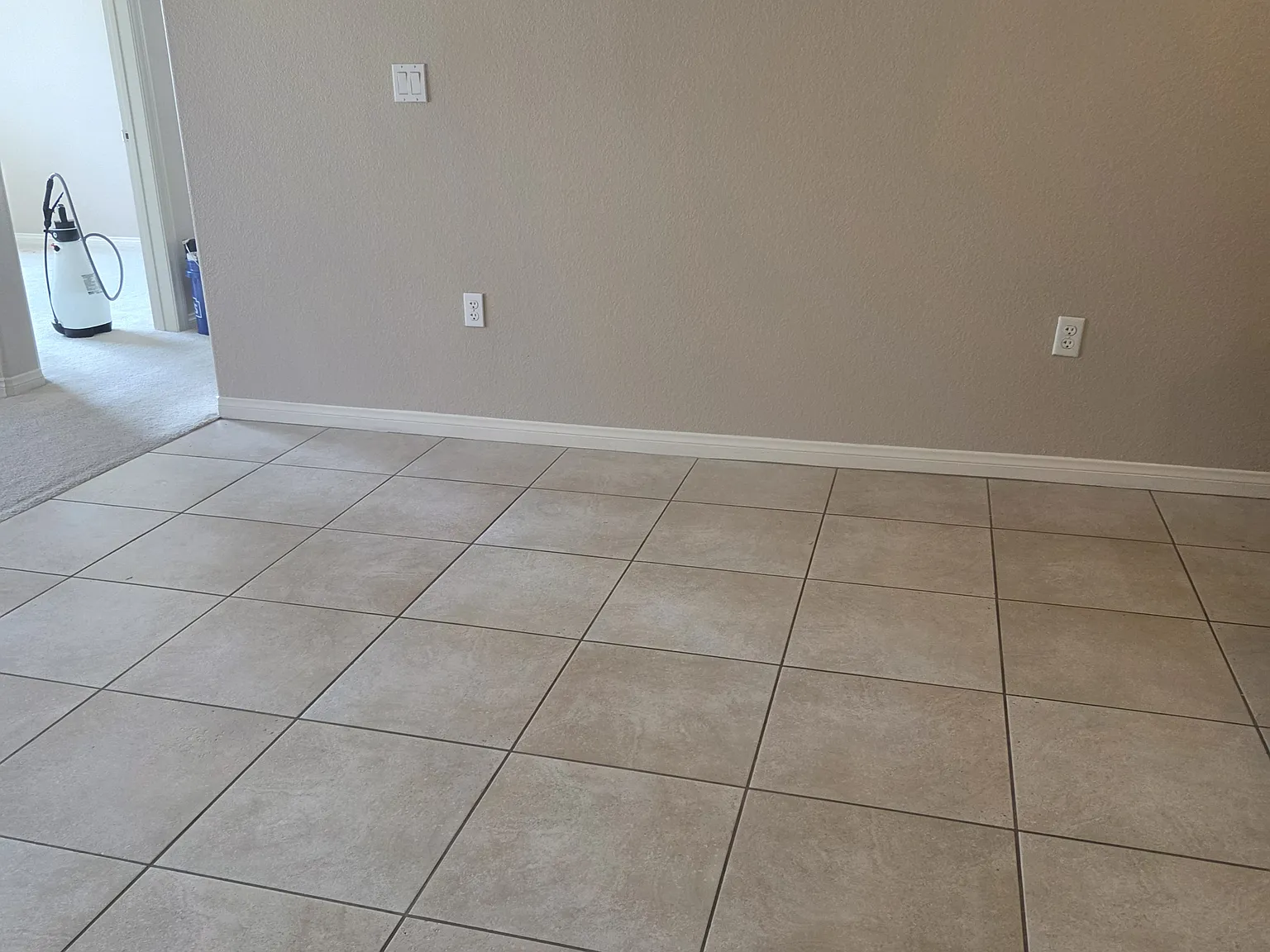 2 bed, 1086 sqft, $1,650 — Photo 2