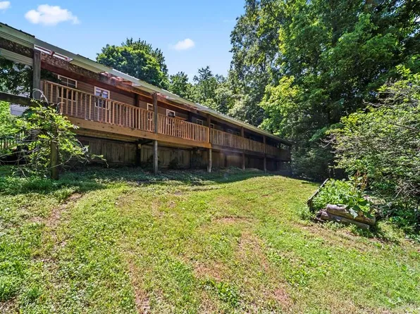 3758 Moriah Rd, Oak Hill, OH 45656