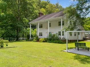 1139 Glades Rd, Gatlinburg, TN 37738