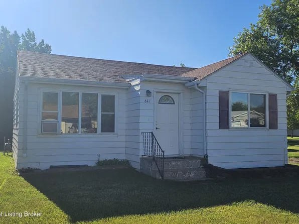 611 1st Ave SE, Dickinson, ND 58601