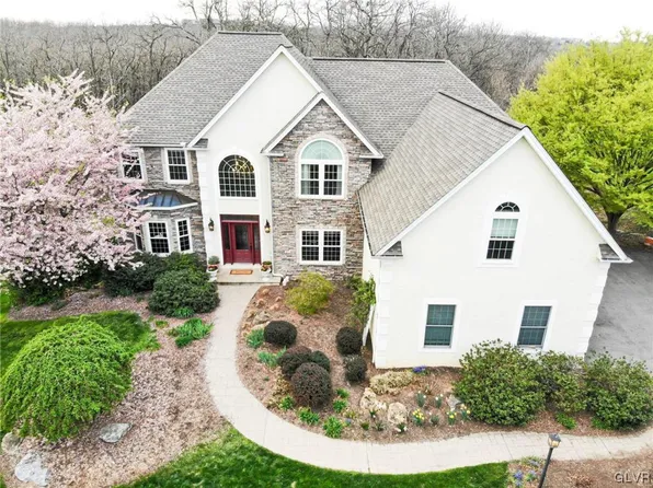 7329 Portland Ct, Allentown, PA 18106