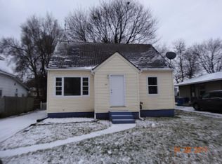 40 Calhoun St SW, Wyoming, MI 49548