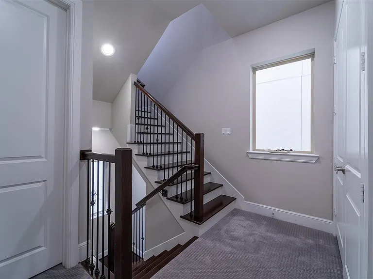 4008 Barnes St — Photo 31