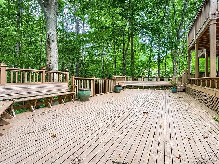 570 Idlewood Dr NW — Photo 11
