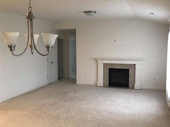 3rd image of 24 Stacey Ct