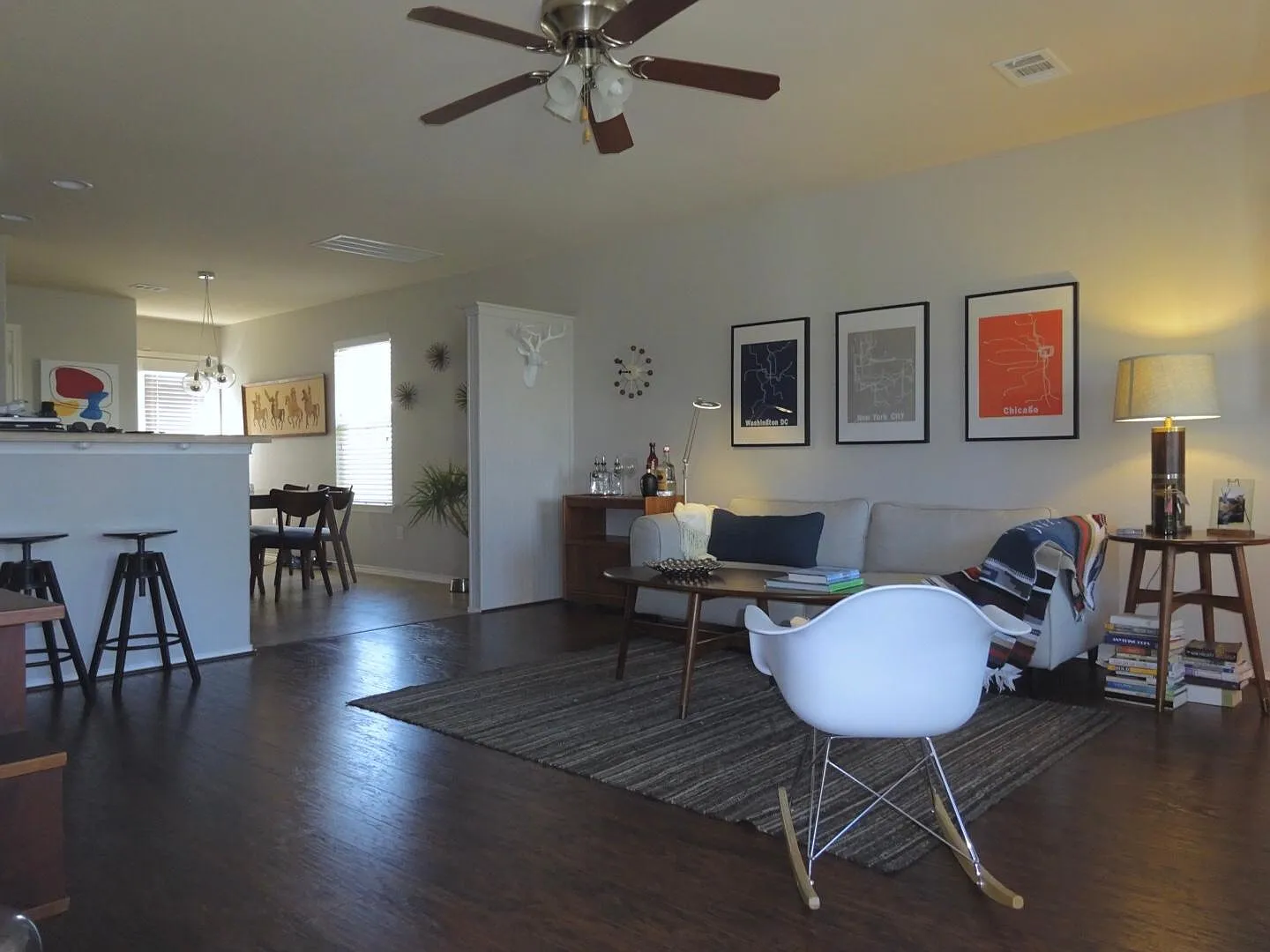 3 bed, 1352 sqft, $1,875 — Photo 4
