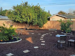2456 15th Ave, Kingsburg, CA 93631