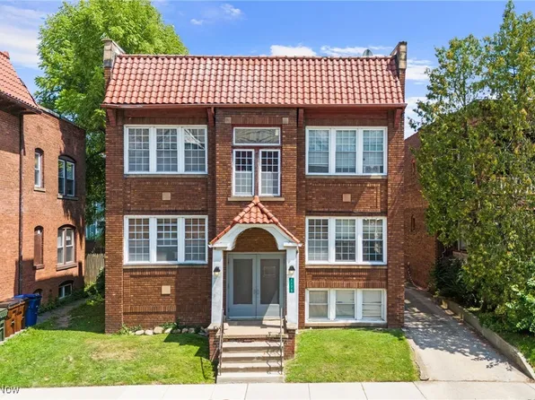 1175 Andrews Ave, Lakewood, OH 44107