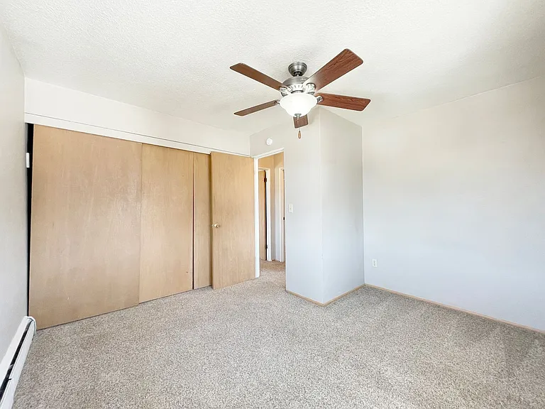 Fairmont Apartments — Photo 10