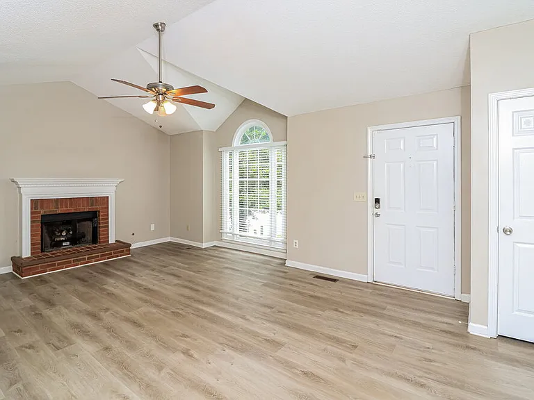 5039 Mickleton Way — Photo 7