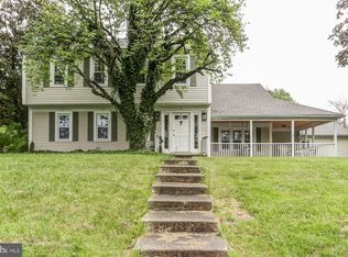 3821 Hearthstone Rd, Camp Hill, PA 17011