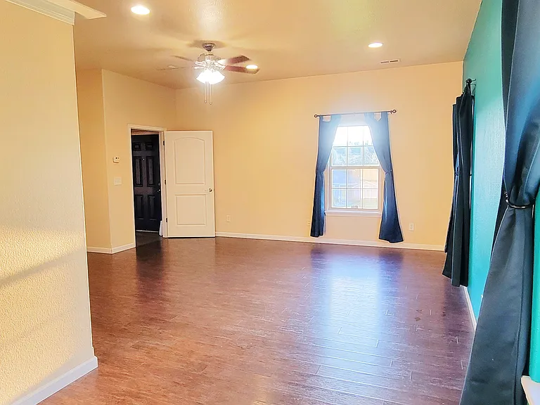 852 State Highway K #B — Photo 3