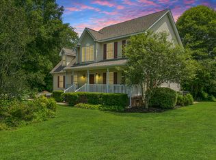 7976 Laura Ann Ln, Hayes, VA 23072