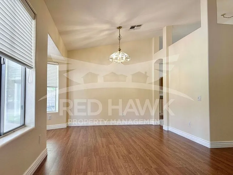 3863 E Linda Ct — Photo 6