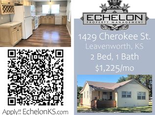 1429 Cherokee St, Leavenworth, KS 66048