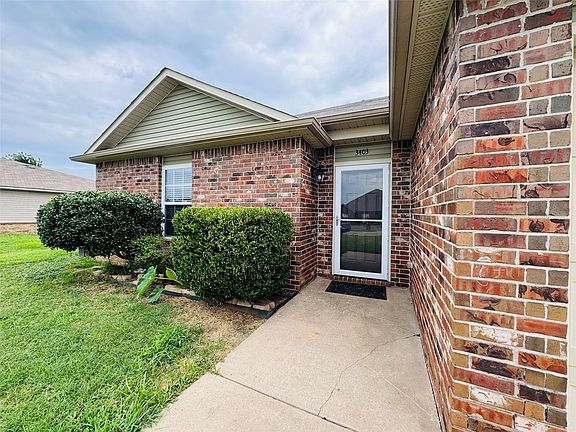 3rd image of 3401 E Irvington Pl