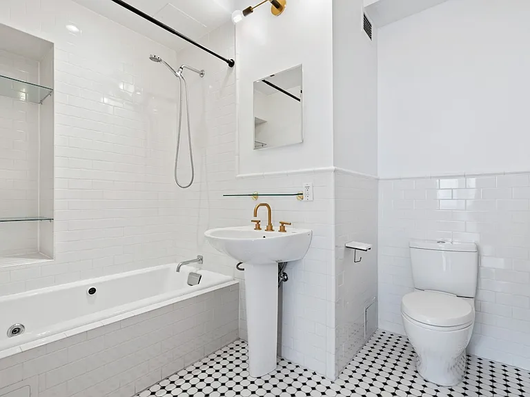 37 W 8th St #51 — Photo 4