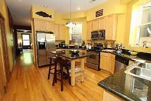4th image of 1248 N Hoyne Ave #2