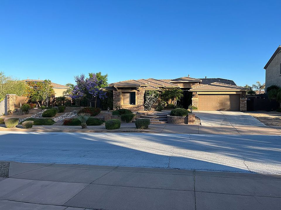 1st image of 2742 W Via Calabria