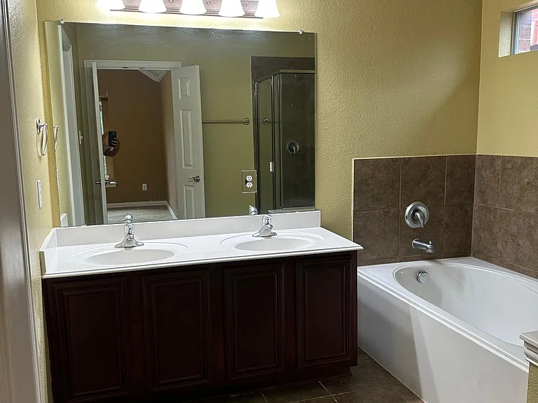 8730 Manhattan Ave #8730 — Photo 31