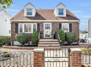 13 Griswold St, Everett, MA 02149