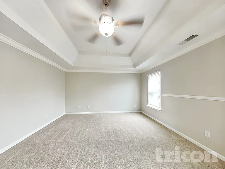 135 Belmont Ter — Photo 7