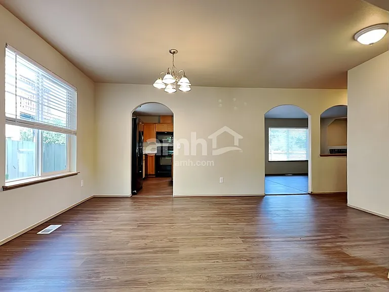 7815 205th St E — Photo 7