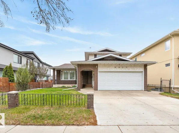 8911 84th Ave NW, Edmonton, AB T6C 1E3