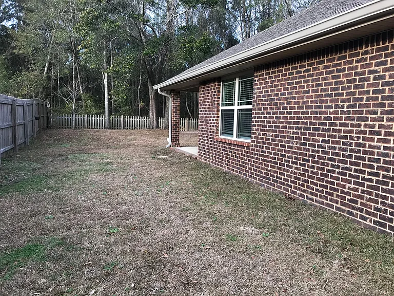 5563 Tucker Cir — Photo 23