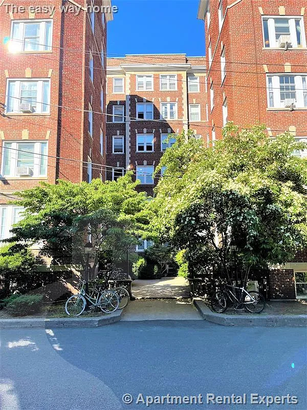 1 bed, 9999 sqft, $2,850 — Photo 4