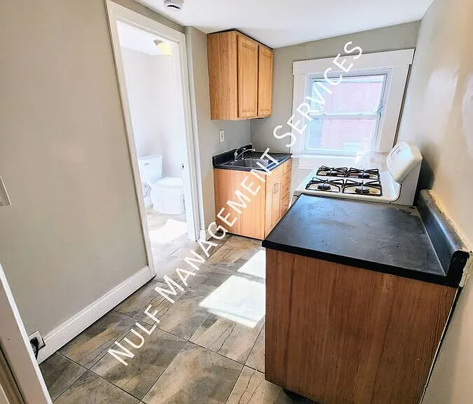 4058 Penn Ave #2 — Photo 1