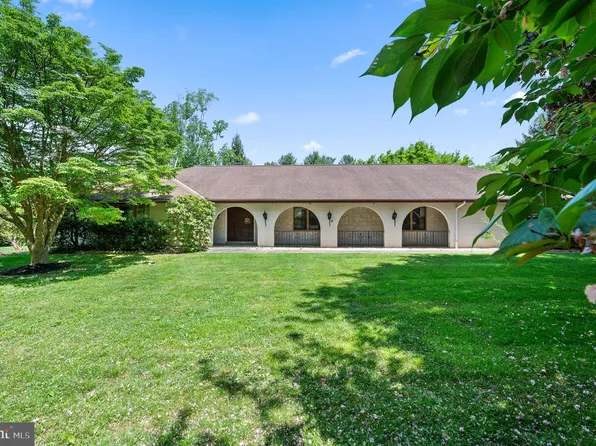 1663 Cold Spring Rd, Newtown Square, PA 19073