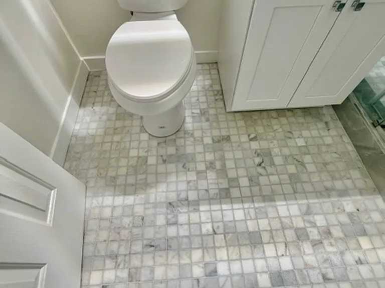 1595 E. Chevy Chase Drive — Photo 11