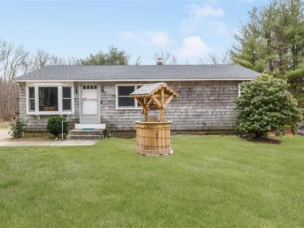 460 Rockland Rd, Scituate, RI 02857