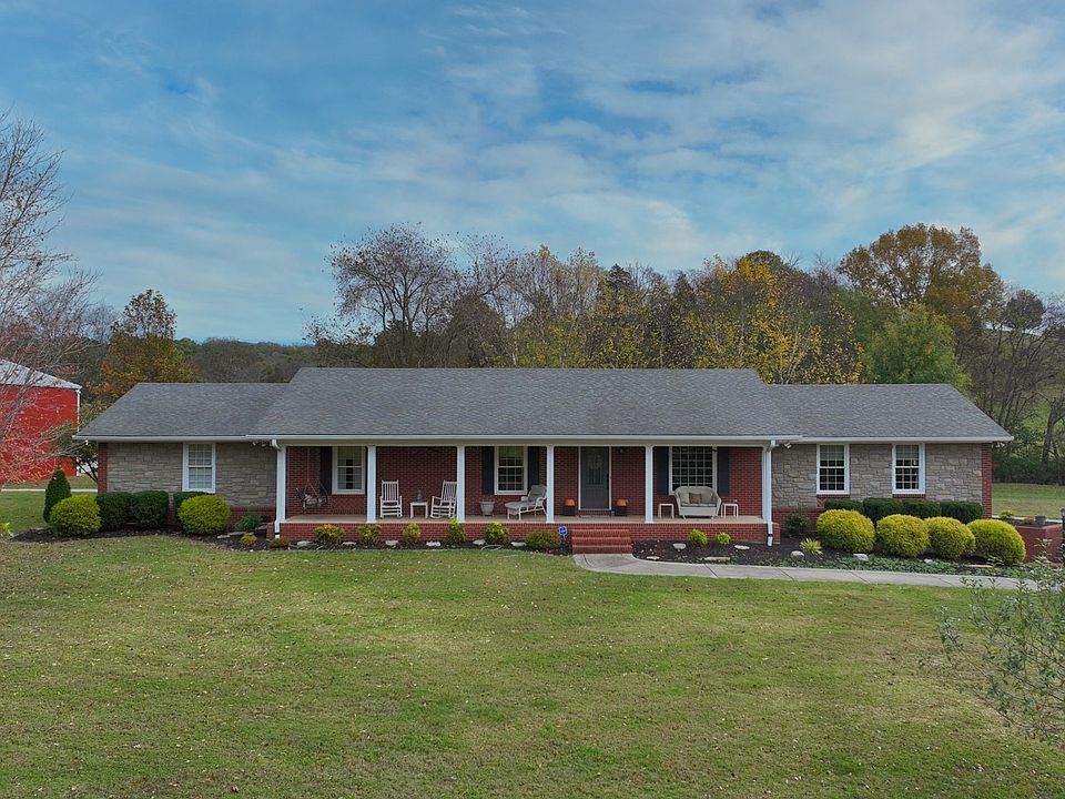 1st image of 1935 Liberty Ln